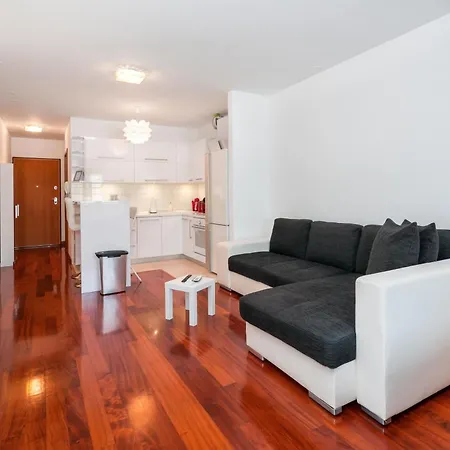 Apartment Sole Split, Firule *